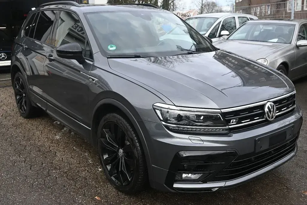 Gebraucht VW Tiguan Highline 239 PS (175 kW) 2019 Indiumgrau metallic SUV