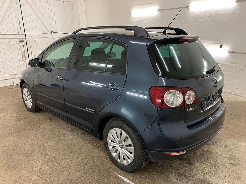 Gebraucht VW Golf United 105 PS (77 kW) 2008 Blau Van / Kleinbus