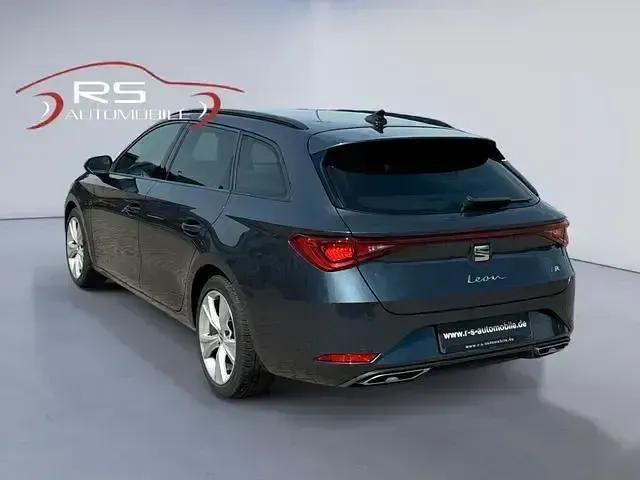 Gebraucht Seat Leon FR 150 PS (110 kW) 2021 Grau Limousine