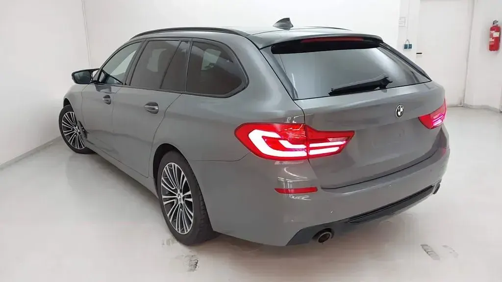 Gebraucht BMW 530 Sport Line 265 PS (194 kW) 2017 Grau Limousine