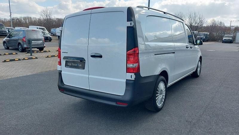 Gebraucht Mercedes e-Vito 85 kW (116 PS) 2024 Weiß Van / Kleinbus