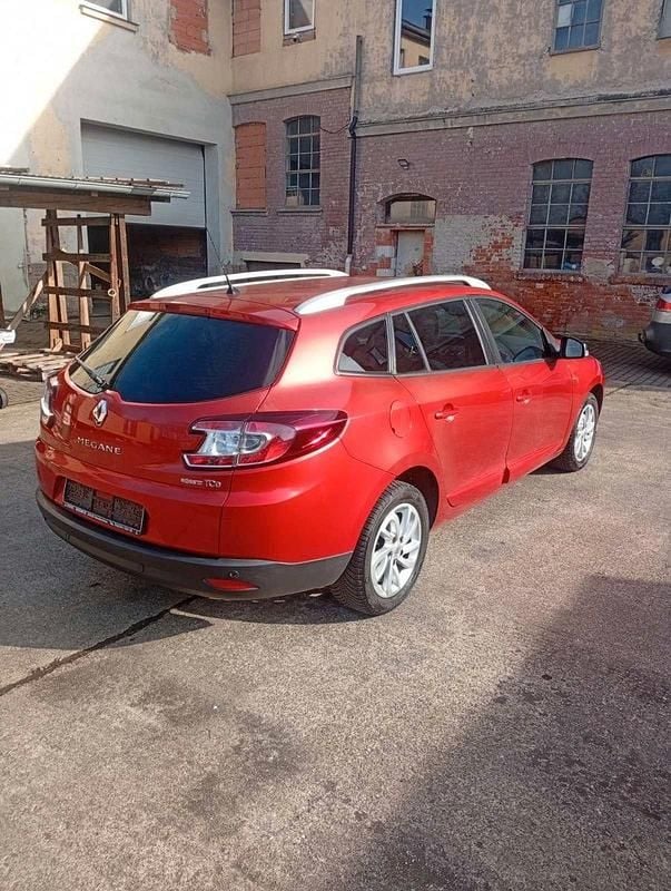 Gebraucht Renault Mégane GrandTour 116 PS (85 kW) 2016 Rot Kombi