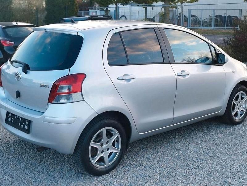 Gebraucht Toyota Yaris Edition 99 PS (72 kW) 2011 Kleinwagen