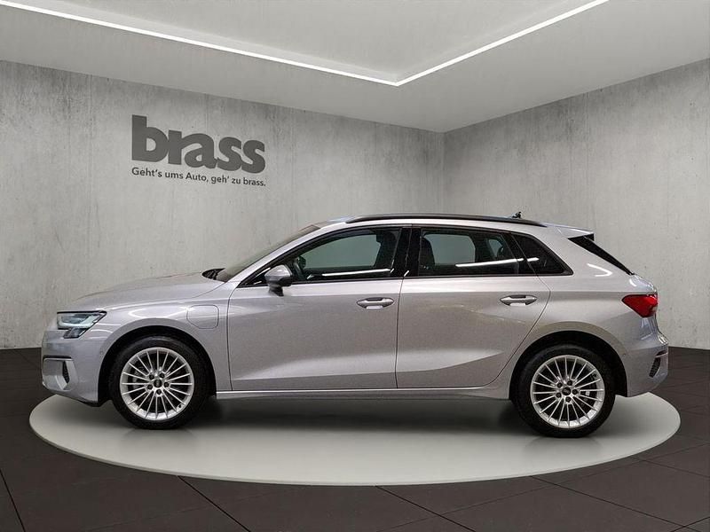 Gebraucht Audi A3 Advanced Plus 204 PS (150 kW) 2023 Florettsilber metallic Limousine