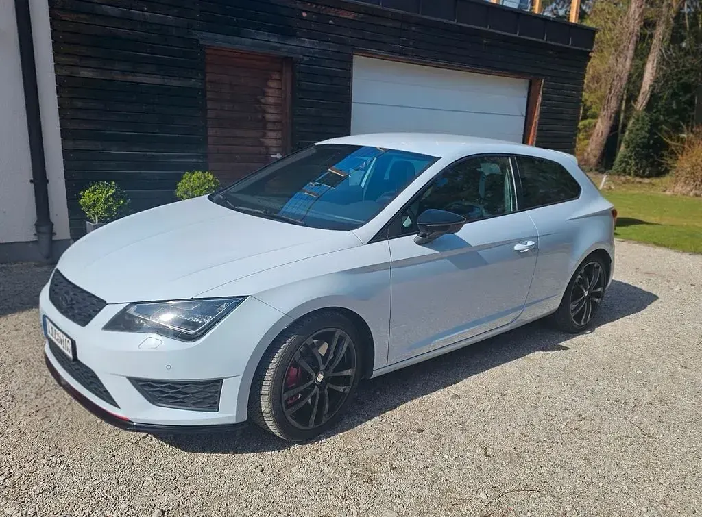 Używany Seat Leon SC CUPRA 280 KM (205 kW) 2014 Biały Hatchback