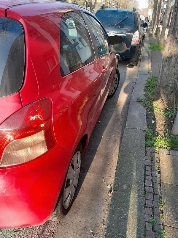 Gebraucht Toyota Yaris 68 PS (50 kW) 2008 Rot Kleinwagen