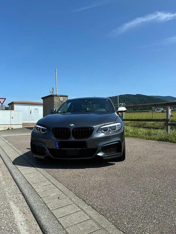 Grau Gebraucht 2018 BMW M240 M Sport Coupé | 32.899 € (Fairer Preis) - Bild 1/4