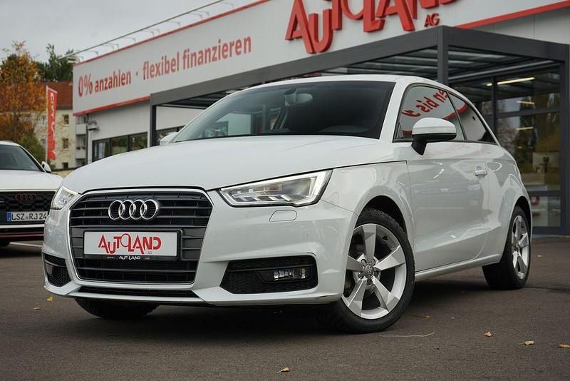 Weiß Gebraucht 2016 Audi A1 Comfort Kleinwagen | 13.990 € (Teuer) - Bild 1/4