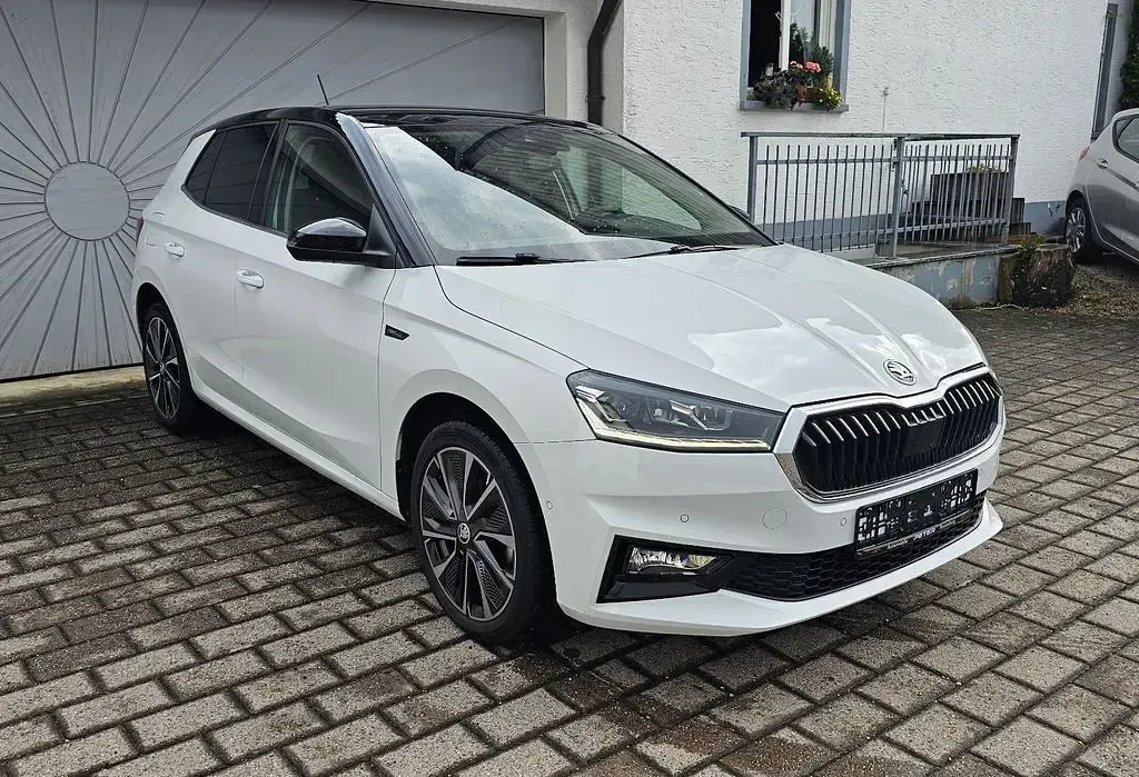 Gebraucht Skoda Fabia First Edition 110 PS (80 kW) 2022 Weiß Kleinwagen