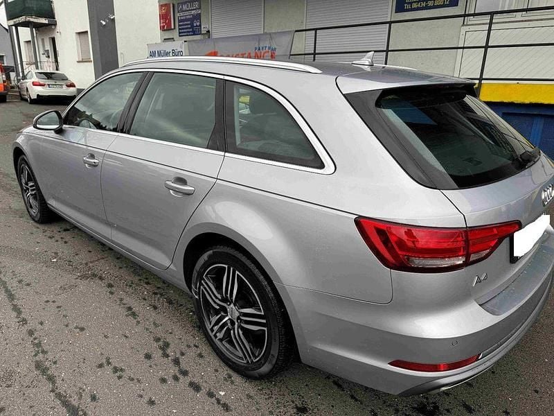Gebraucht Audi A4 Sport 190 PS (139 kW) 2018 Silber Kombi
