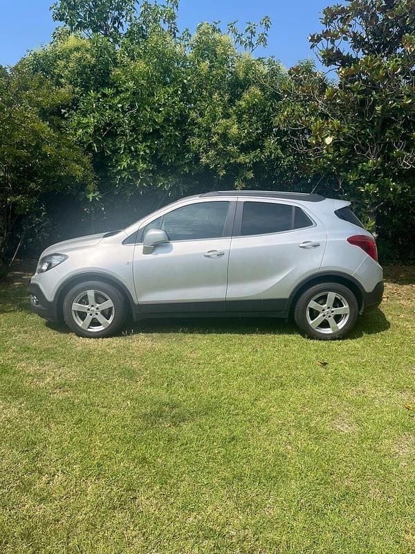 Second-hand Opel Mokka 140 CP (102 kW) 2015 Argintiu SUV
