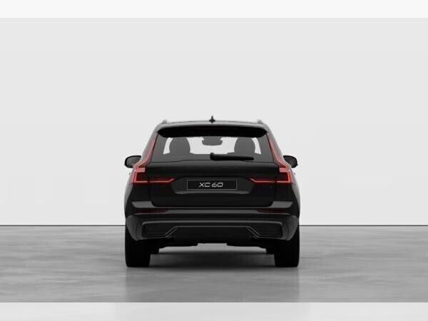 Neu Volvo XC60 Plus 455 PS (334 kW) 2025 Schwarz (onyx schwarz metallic) SUV