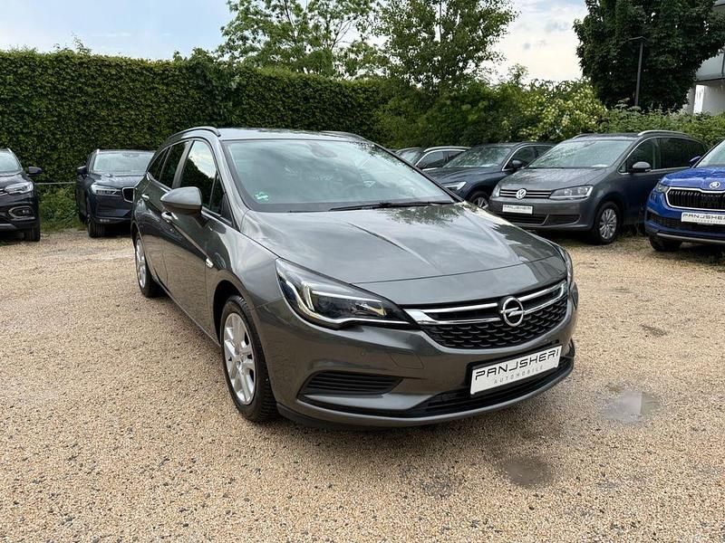 Quarz grau Gebraucht 2019 Opel Astra Edition Kombi | 11.999 € (Fairer Preis) - Bild 1/4