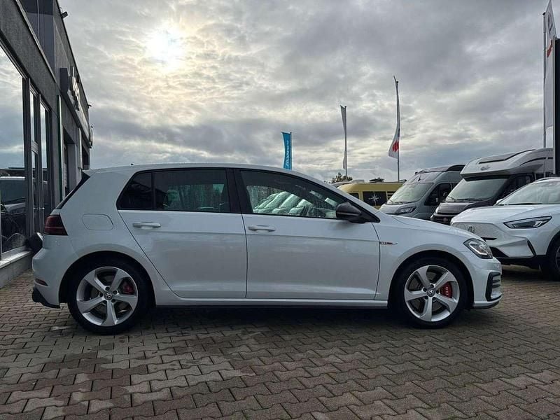Gebraucht VW Golf VII GTI 245 PS (180 kW) 2019 Oryxweiss Limousine