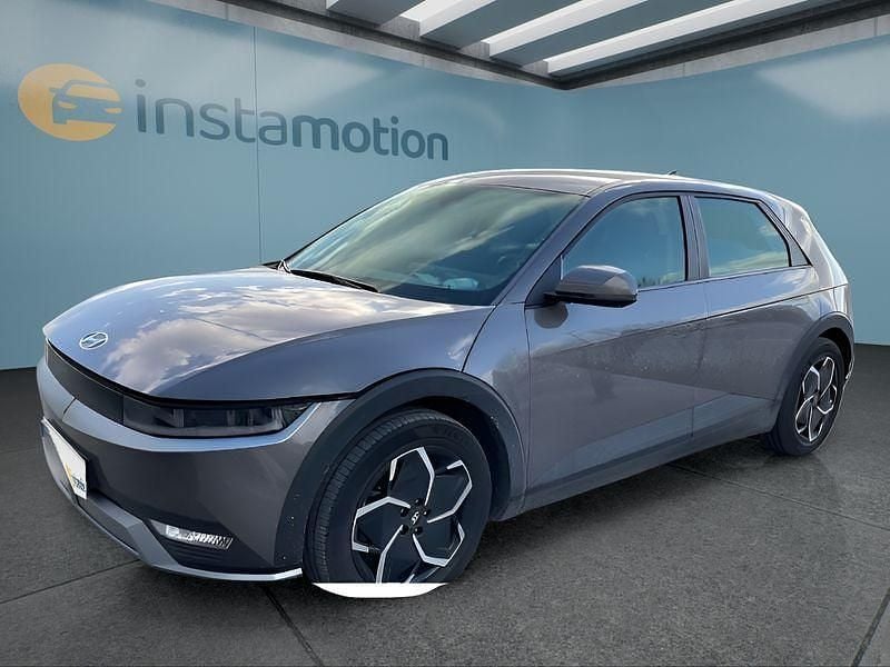 Grau Gebraucht 2022 Hyundai Ioniq Kleinwagen | 27.449 € (Teuer) - Bild 1/4