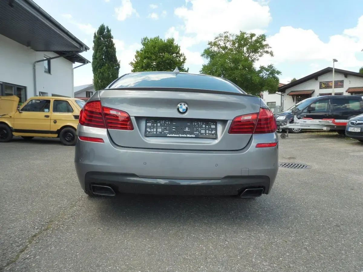 Gebraucht BMW M550 Comfort Edition 381 PS (280 kW) 2015 Grau Limousine