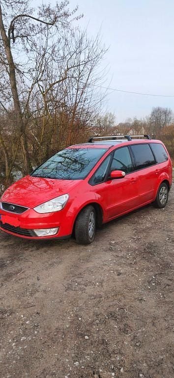 Rot Gebraucht 2006 Ford Galaxy Trend Van / Kleinbus | 1.350 € (Superpreis) - Bild 1/4
