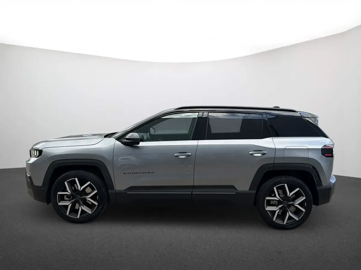 Gebraucht Jeep Compass 224 PS (164 kW) 2026 Grau SUV