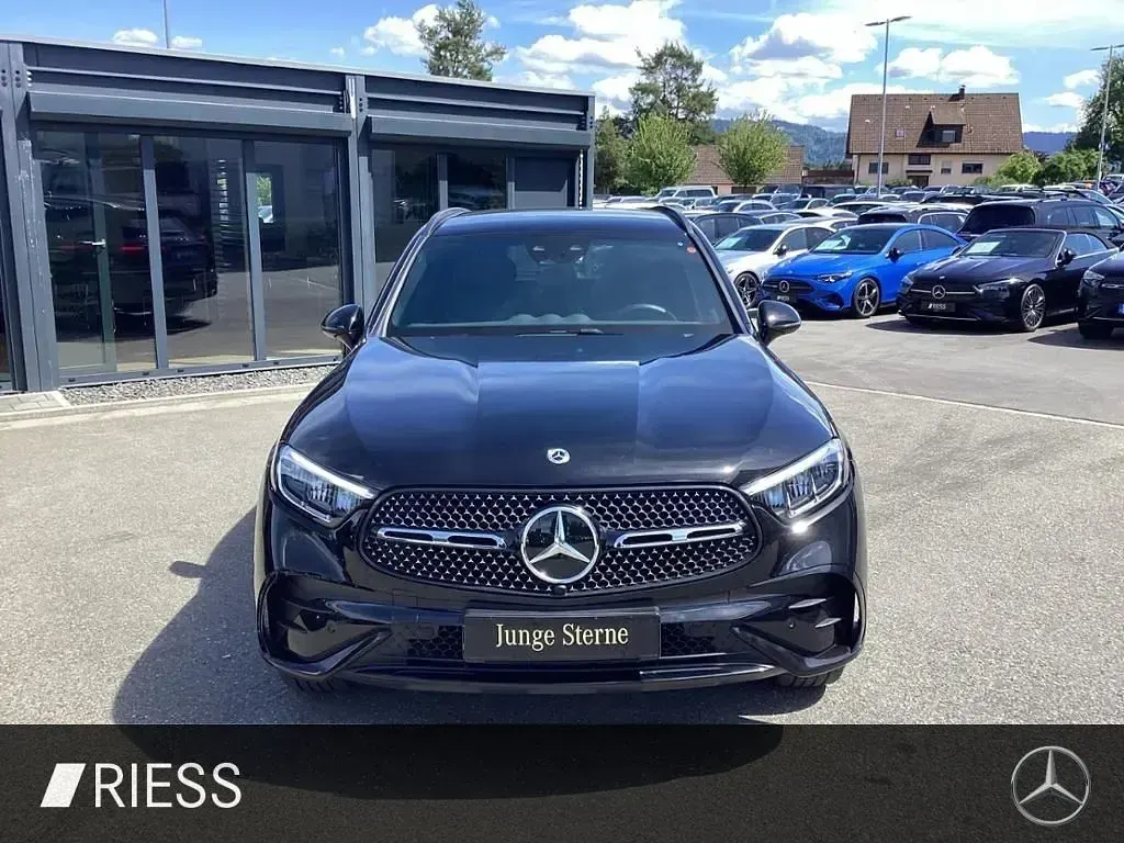Gebraucht Mercedes GLC300de AMG 333 PS (244 kW) 2025 Schwarz SUV