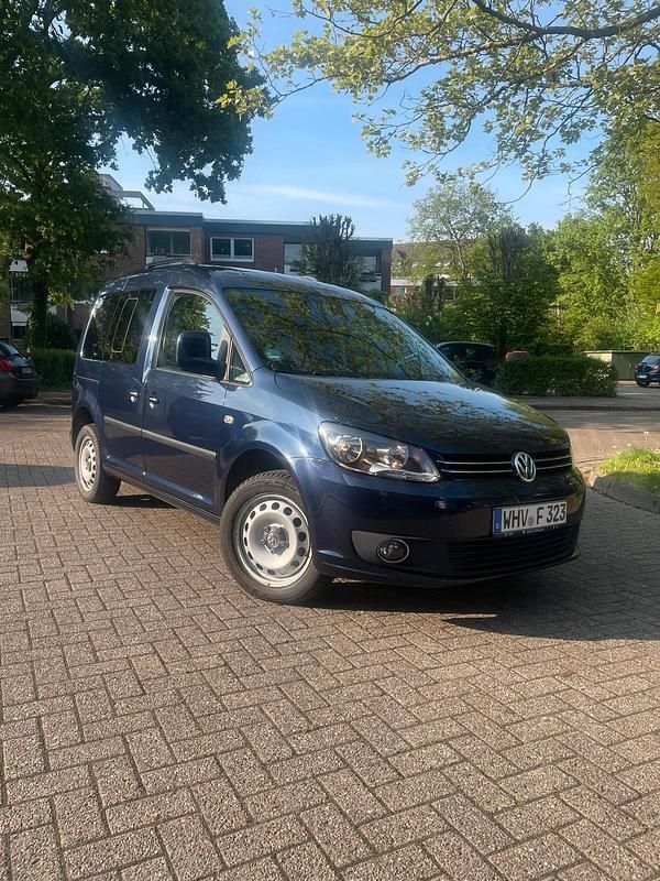 Blau Gebraucht 2013 VW Caddy Van / Kleinbus | 10.250 € (Teuer) - Bild 1/4