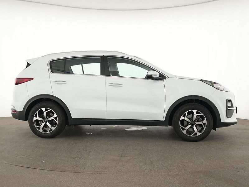 Gebraucht Kia Sportage Vision 136 PS (100 kW) 2021 Carraraweiss SUV