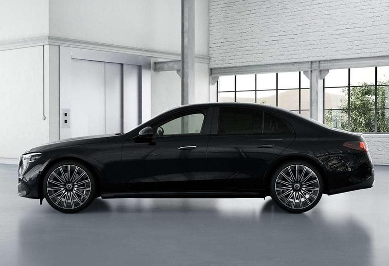Gebraucht Mercedes E220 AMG 197 PS (144 kW) 2025 Unilack schwarz Limousine