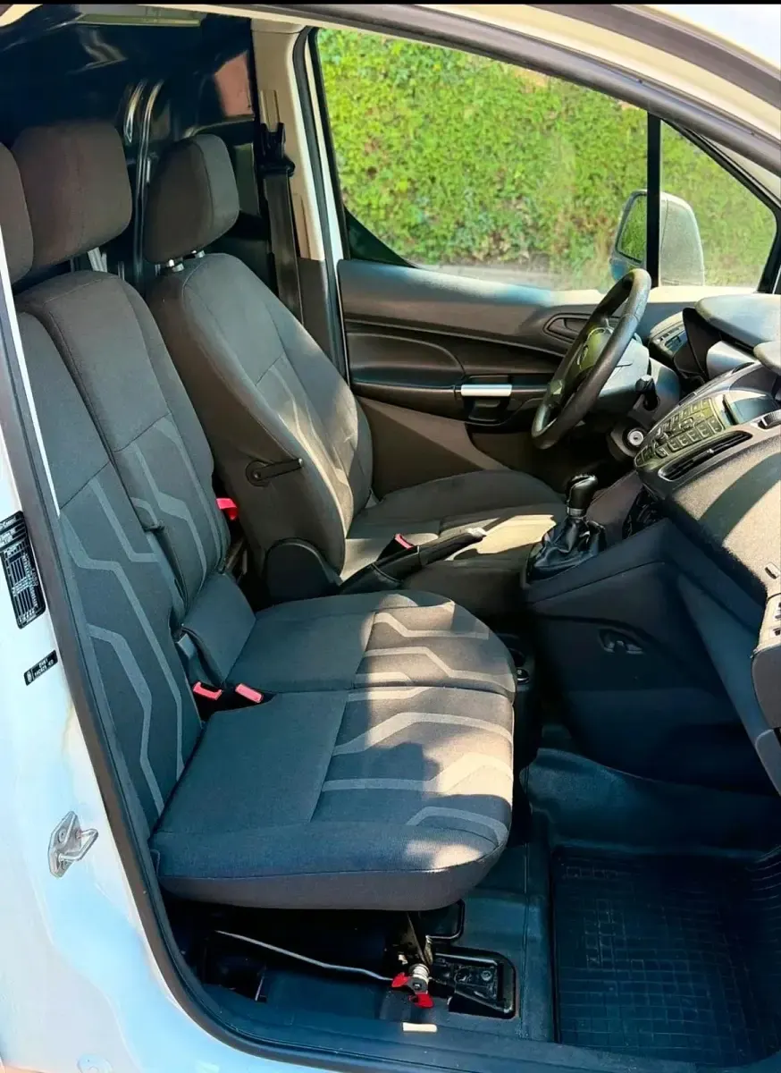 Gebraucht Ford Transit Connect 95 PS (69 kW) 2014 Weiß Van / Kleinbus