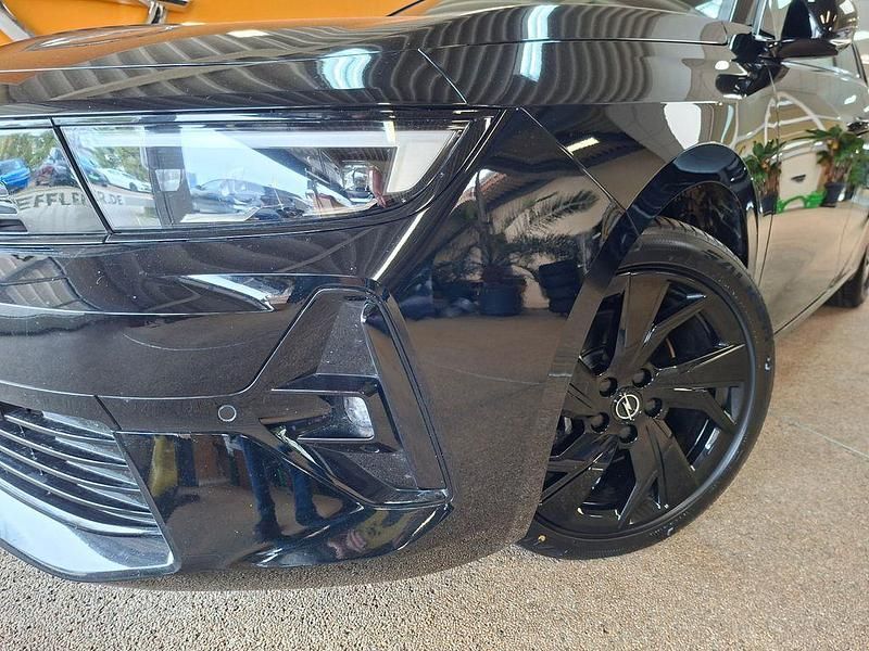 Gebraucht Opel Astra 131 PS (96 kW) 2024 Schwarz Kombi
