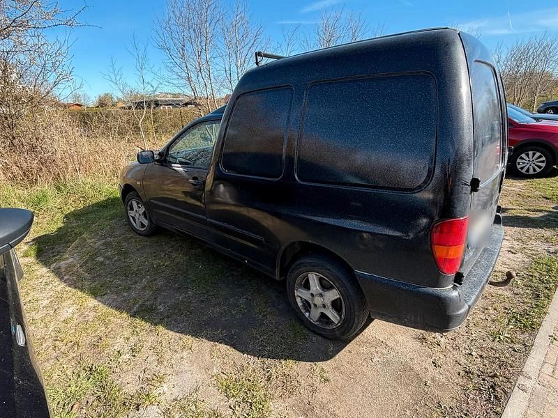 Usata VW Caddy 75 CV (55 kW) 2000 Nero Monovolume