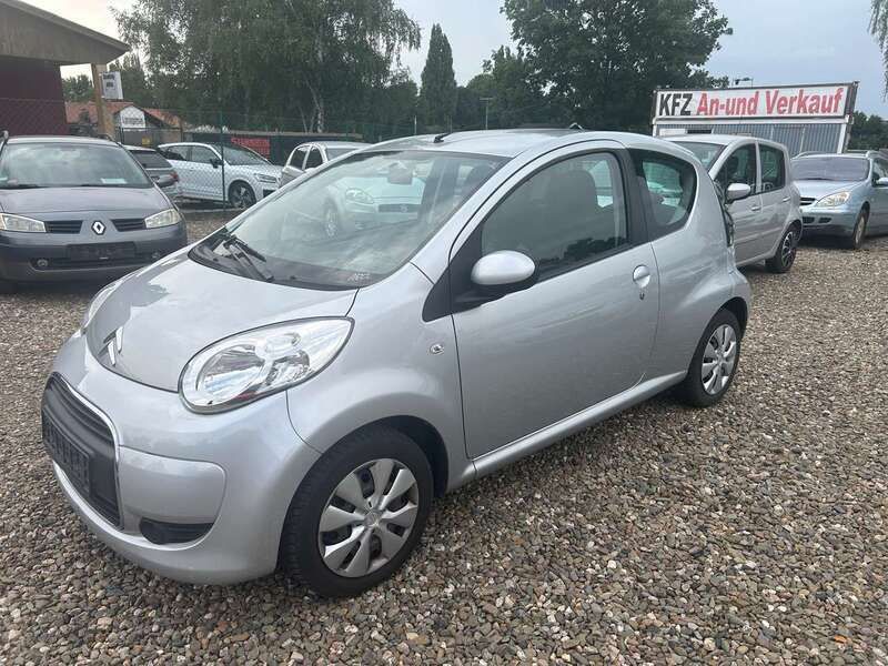 Silber Gebraucht 2012 Citroën C1 Advance Kleinwagen | 4.400 € (Teuer) - Bild 1/4