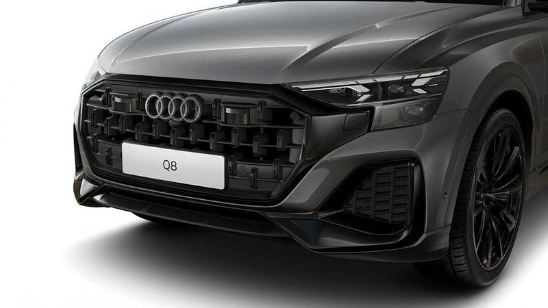 Neu Audi Q8 Sport 286 PS (210 kW) 2025 Grau SUV