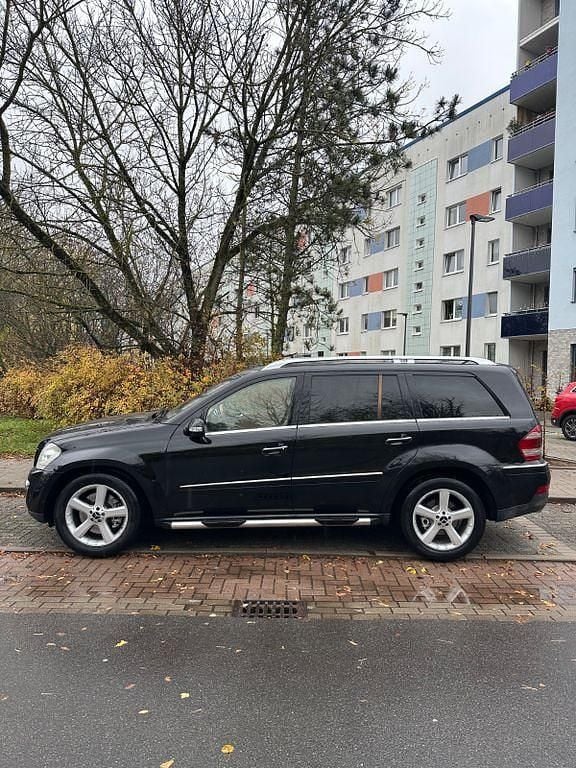 Gebraucht Mercedes GL450 340 PS (250 kW) 2008 Schwarz SUV