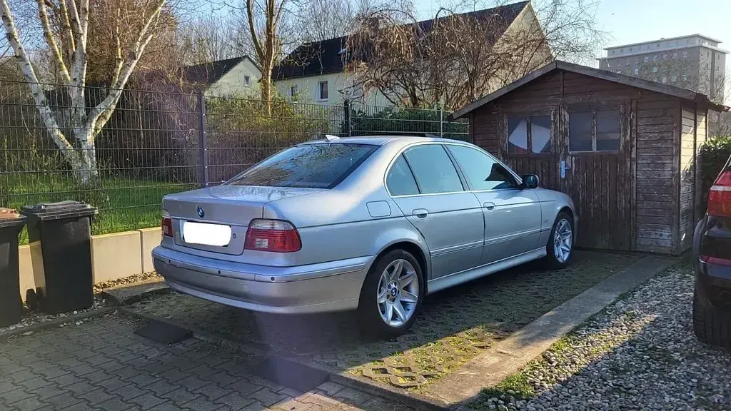 Gebraucht BMW 520 Exclusive 170 PS (125 kW) 2003 Silber Limousine