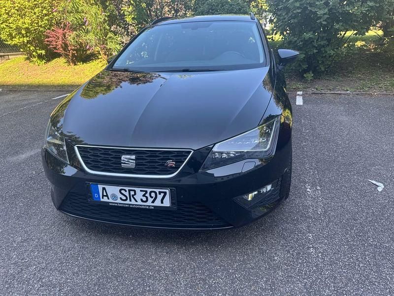 Schwarz Gebraucht 2015 Seat Leon ST FR Kombi | 10.500 € (Guter Preis) - Bild 1/4