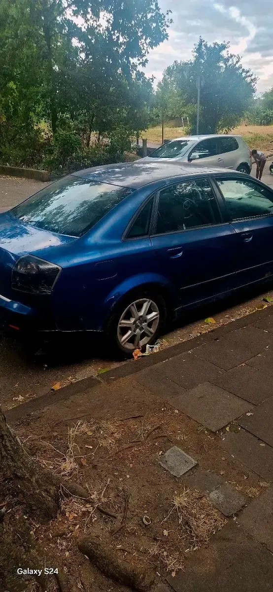 Gebraucht Audi A4 131 PS (96 kW) 2005 Blau Limousine