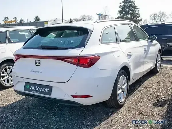 Gebraucht Seat Leon 150 PS (110 kW) 2022 Weiss Kombi