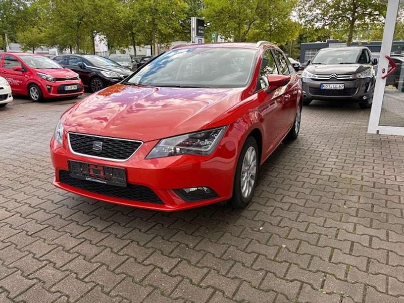 Rojo chili Gebraucht 2016 Seat Leon ST Style Kombi | 9.850 € (Superpreis) - Bild 1/4