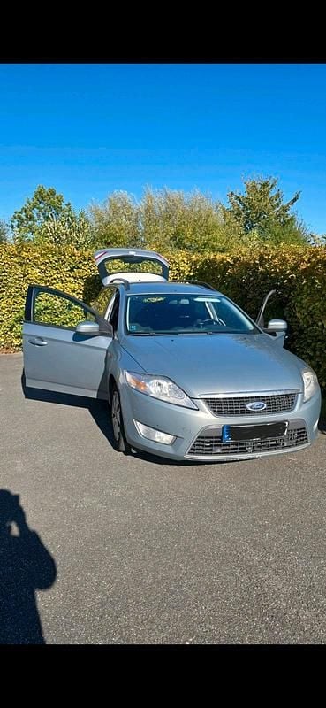 Gebraucht Ford Mondeo 150 PS (110 kW) 2009 Silber Kombi