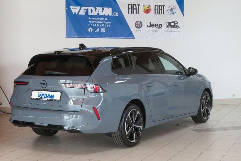 Neu Opel Astra 131 PS (96 kW) 2025 Grau Kombi