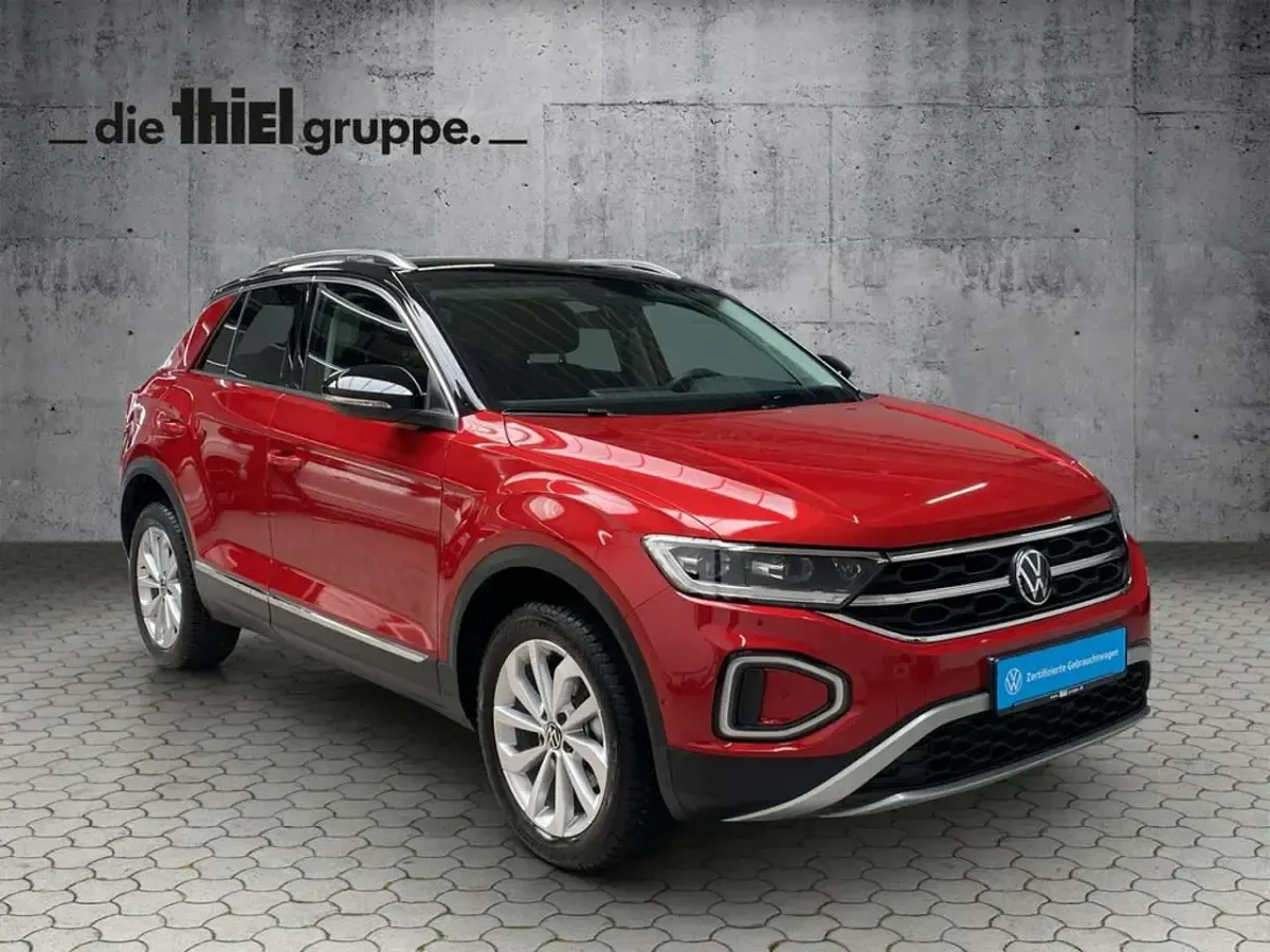 Gebraucht VW T-Roc Style 150 PS (110 kW) 2025 Rot SUV