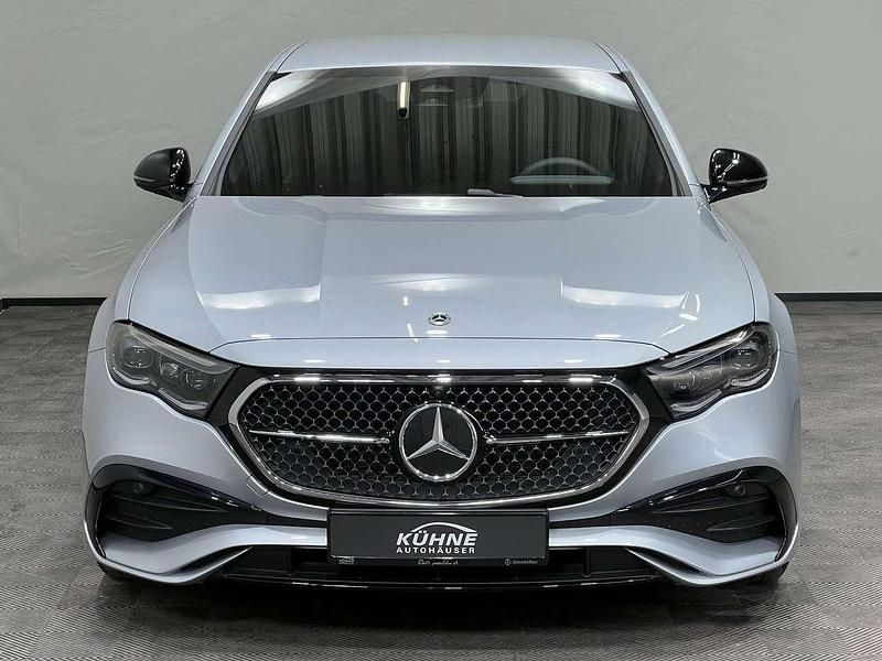 Używany Mercedes E200 Advanced Plus 204 KM (150 kW) 2025 Srebrny Sedan/Limuzyna