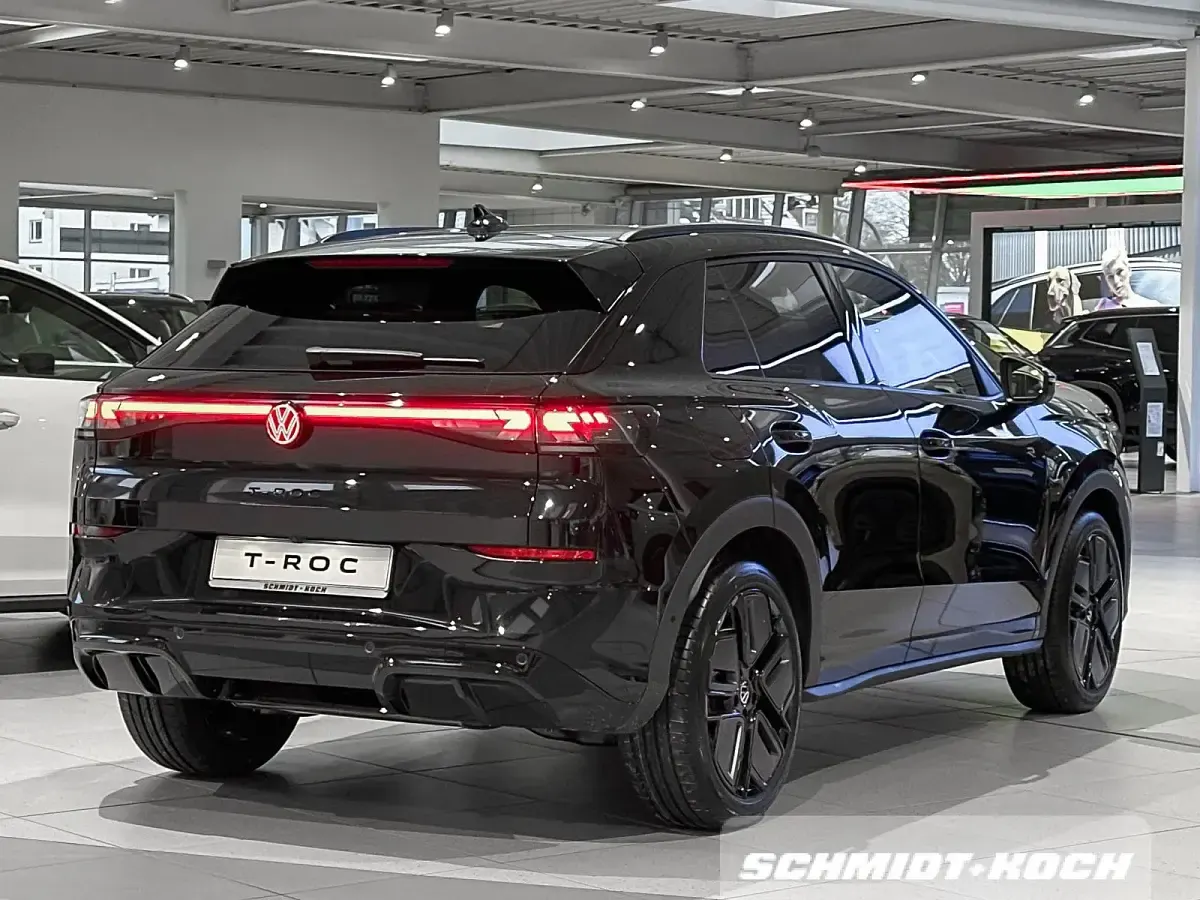 Gebraucht VW T-Roc R-line 150 PS (110 kW) 2026 Grenaldilschwarz (schwarz) SUV