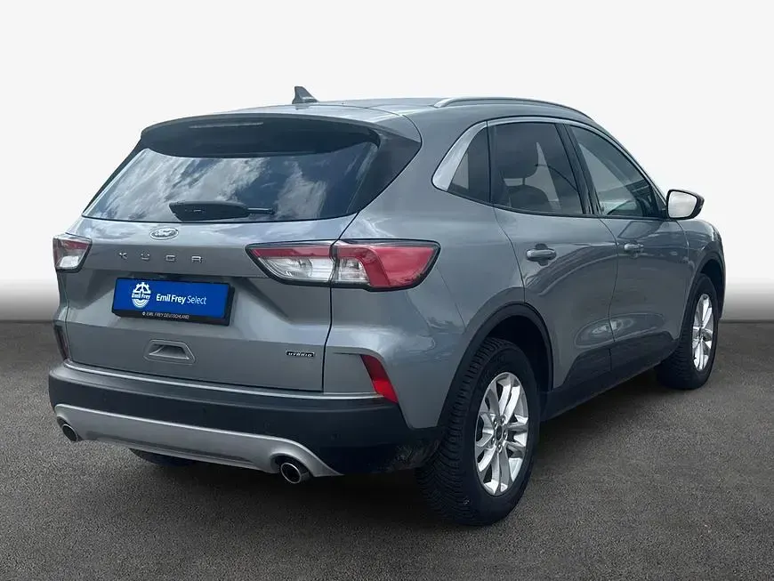 Używany Ford Kuga Titanium 224 KM (164 kW) 2022 Srebrny SUV