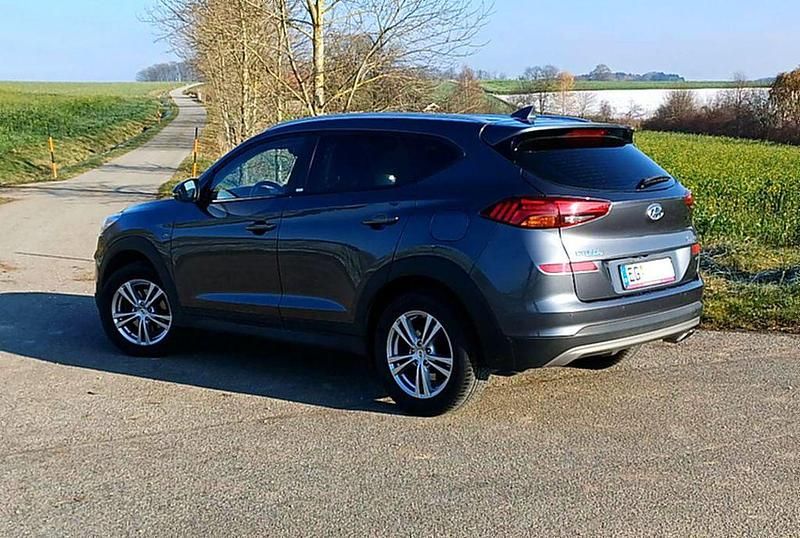 Gebraucht Hyundai Tucson Select 177 PS (130 kW) 2020 Grau SUV