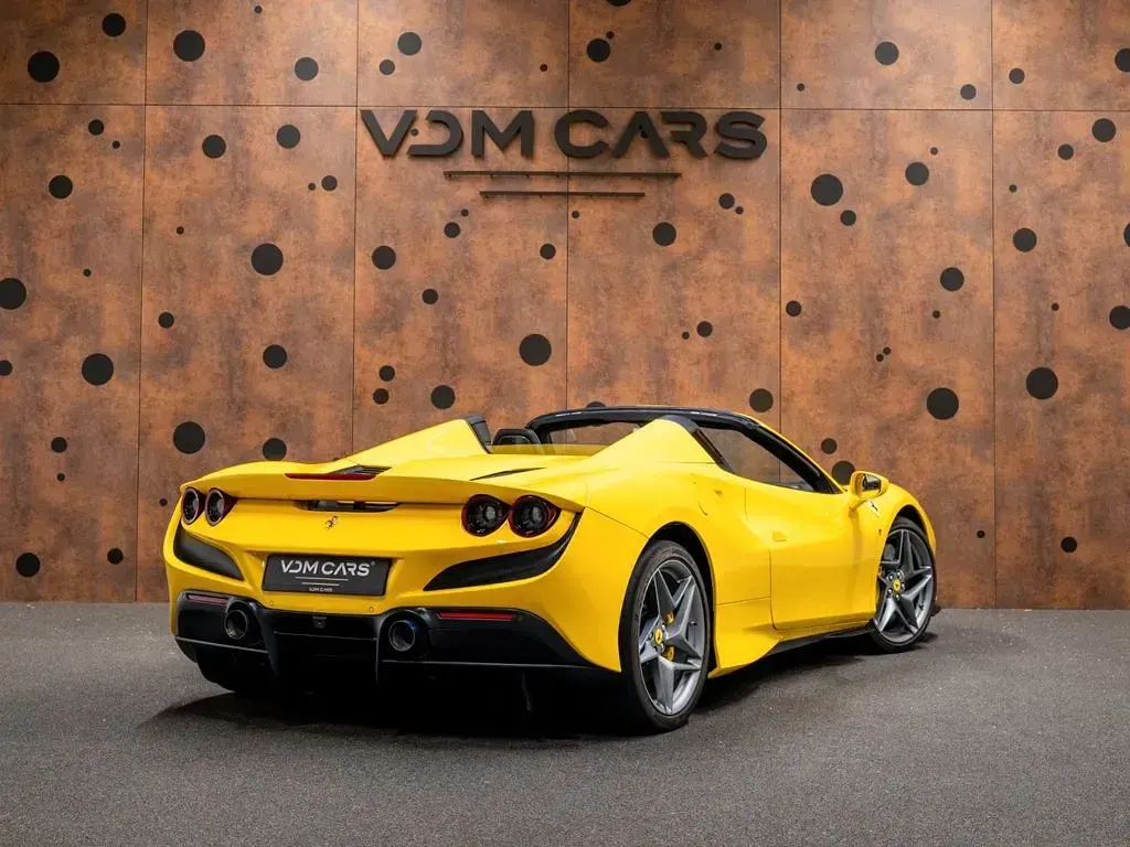 Gebraucht Ferrari F8 721 PS (530 kW) 2021 Gelb Cabrio