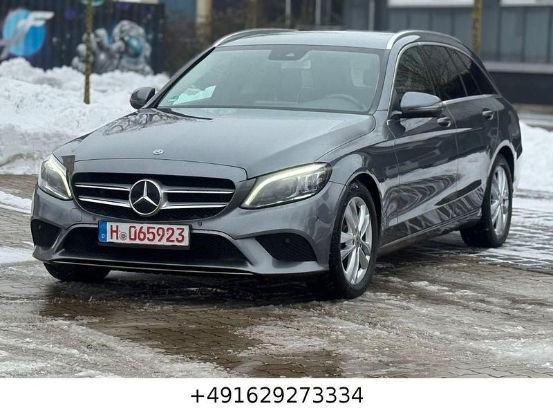 Gebraucht Mercedes C200 184 PS (135 kW) 2018 Grau Kombi