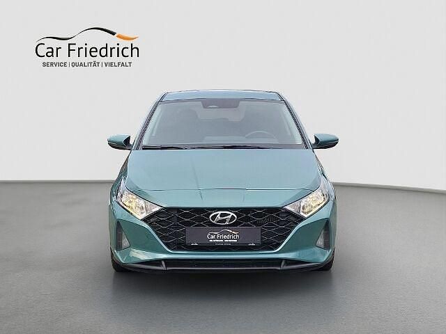 Gebraucht Hyundai i20 Edition 30 101 PS (74 kW) 2022 Grün Limousine