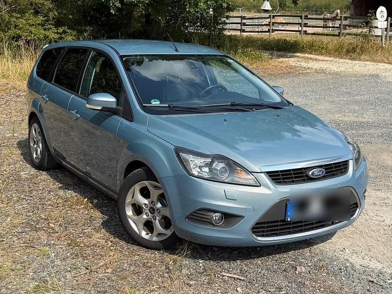 Blau Gebraucht 2008 Ford Focus Titanium Kombi | 1.750 € (Guter Preis) - Bild 1/4
