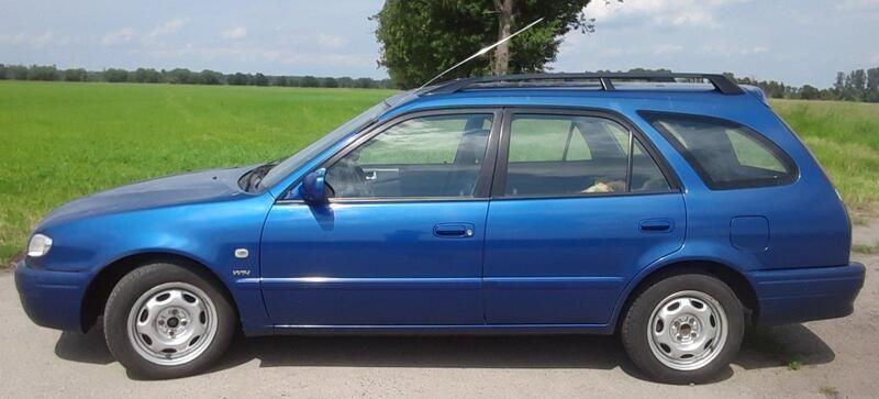 Blau Gebraucht 2001 Toyota Corolla Terra Kombi | 1.890 € (Fairer Preis) - Bild 1/4
