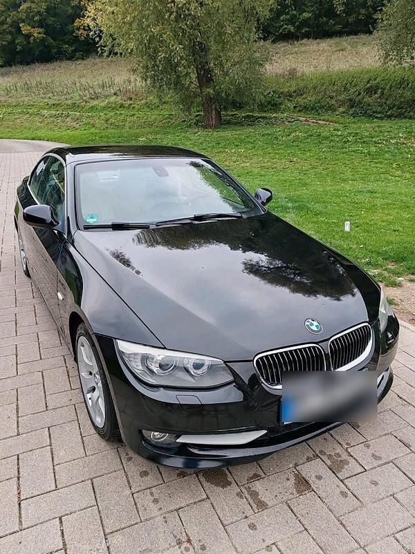Schwarz Gebraucht 2010 BMW 325 Cabriolet Cabrio | 12.600 € (Fairer Preis) - Bild 1/4